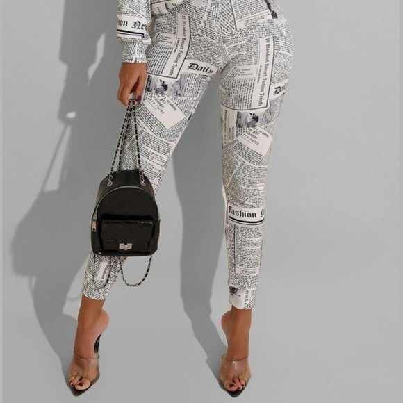 Newspaper Print Set - Pants & Top - Picture 9 of 11